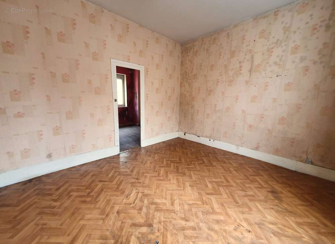 Maison 95 m² à Bourges  - photo 6