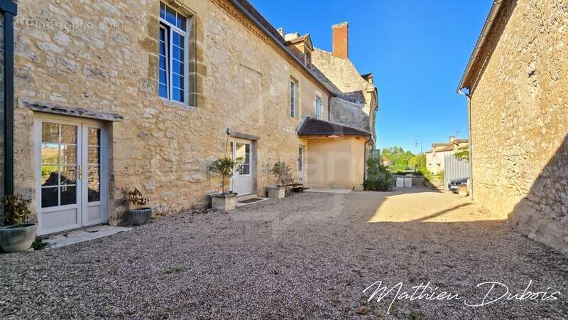 Maison à ISSIGEAC