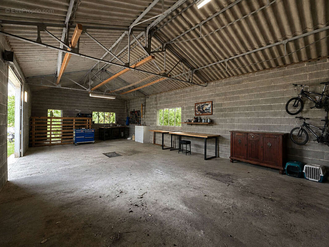 Maison à Condezaygues avec garage et jardin proche des commodités - photo 8