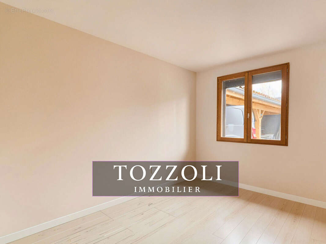 Maison à SAINT-QUENTIN-FALLAVIER