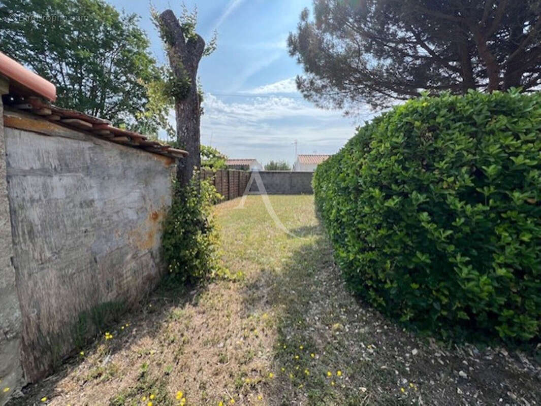 Maison à L&#039;EPINE