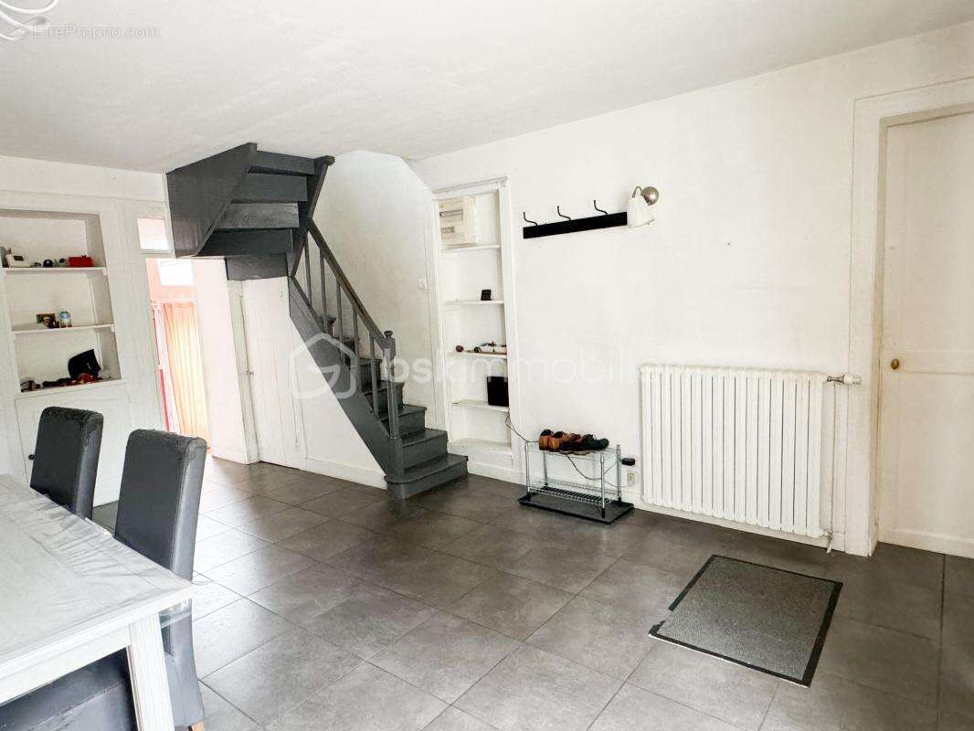 Maison à PORT-BRILLET