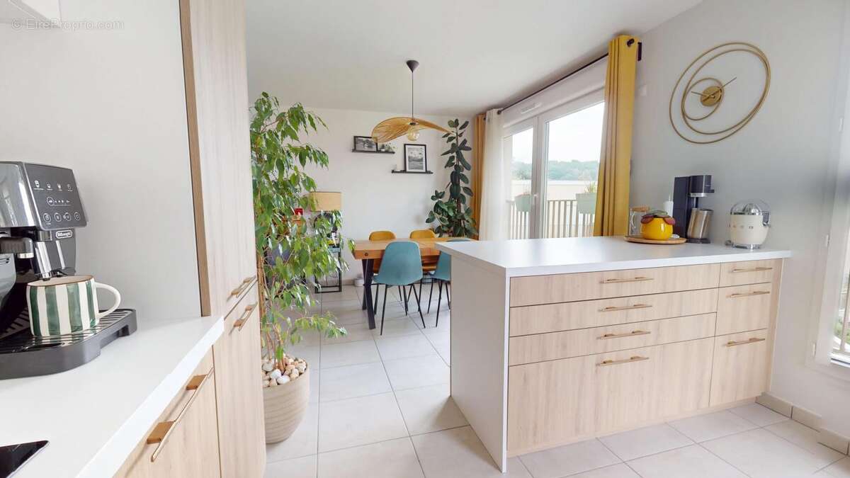 FRANCHEVILLE très beau T4 - 2024 -  À Vendre - photo 7