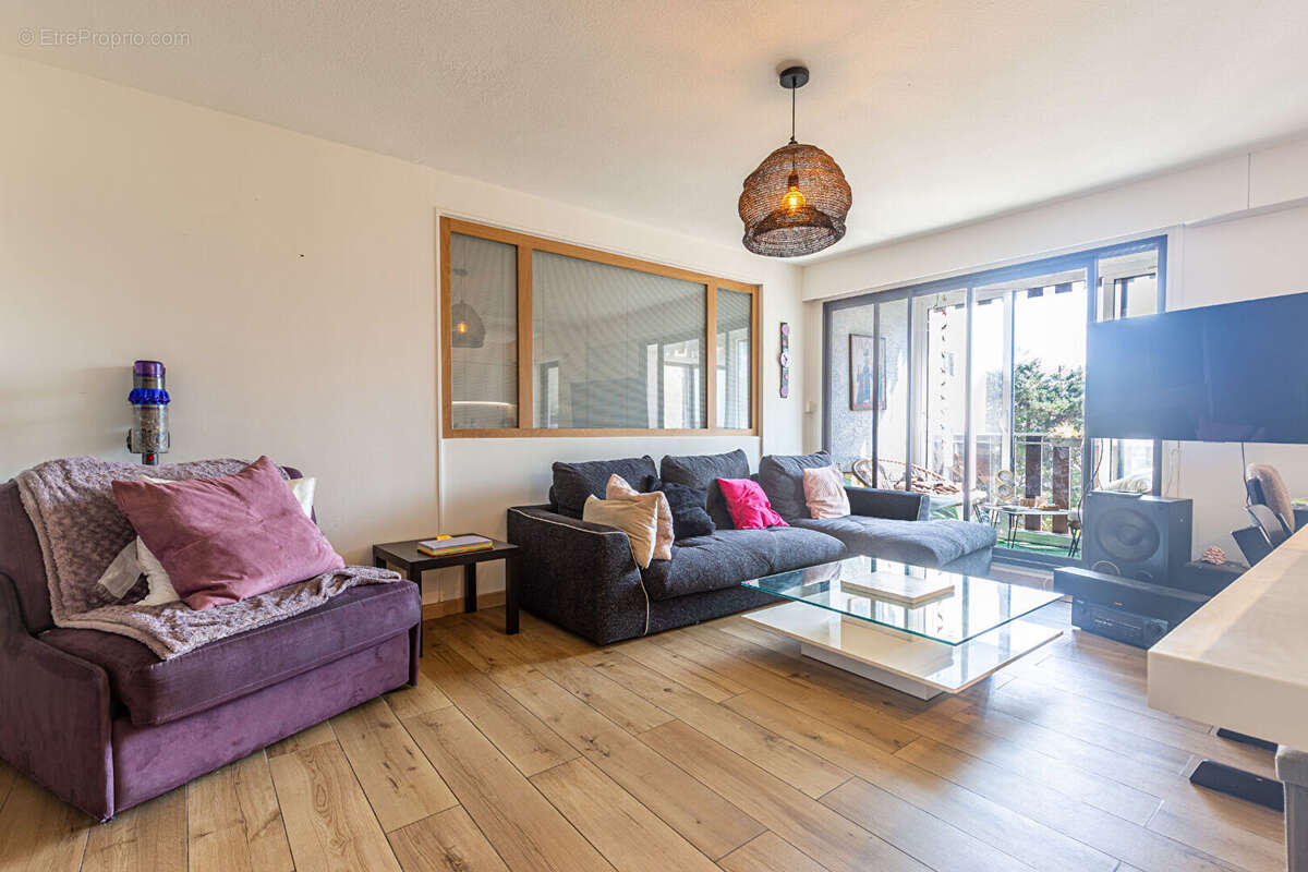 Agence immobiliere laforet - exclusivite - "bonsaï" - annecy - appartement t4 de 73.49m² - balcon/loggia 10m2 - cave - parking d - photo 7