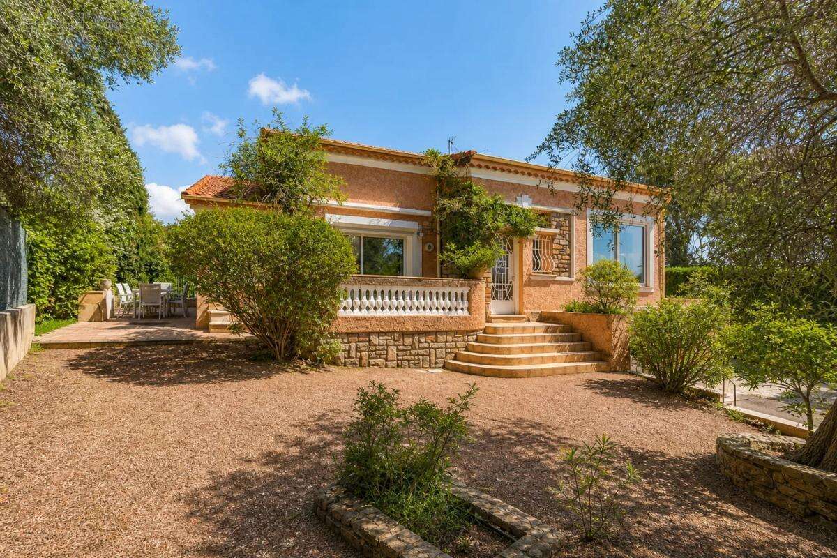 Maison 7 pièces, 161 m² à Saint-Raphaël, Boulouris - photo 11