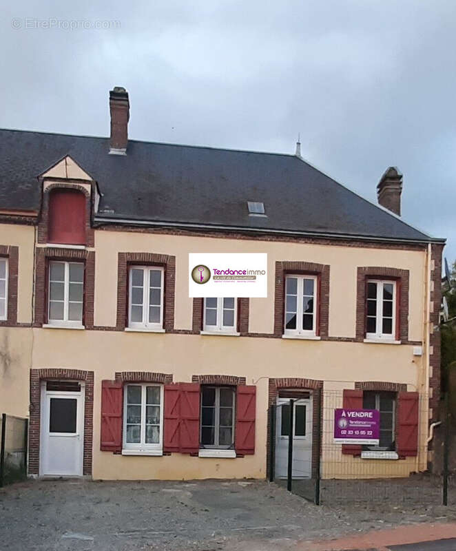 Maison à BELLOU-SUR-HUISNE