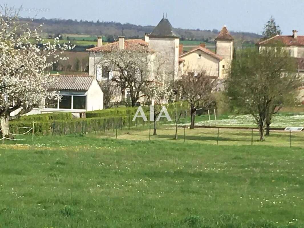 Maison à BARRO