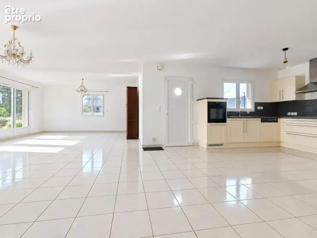 Maison, 113 m², 4 pièces - photo 2