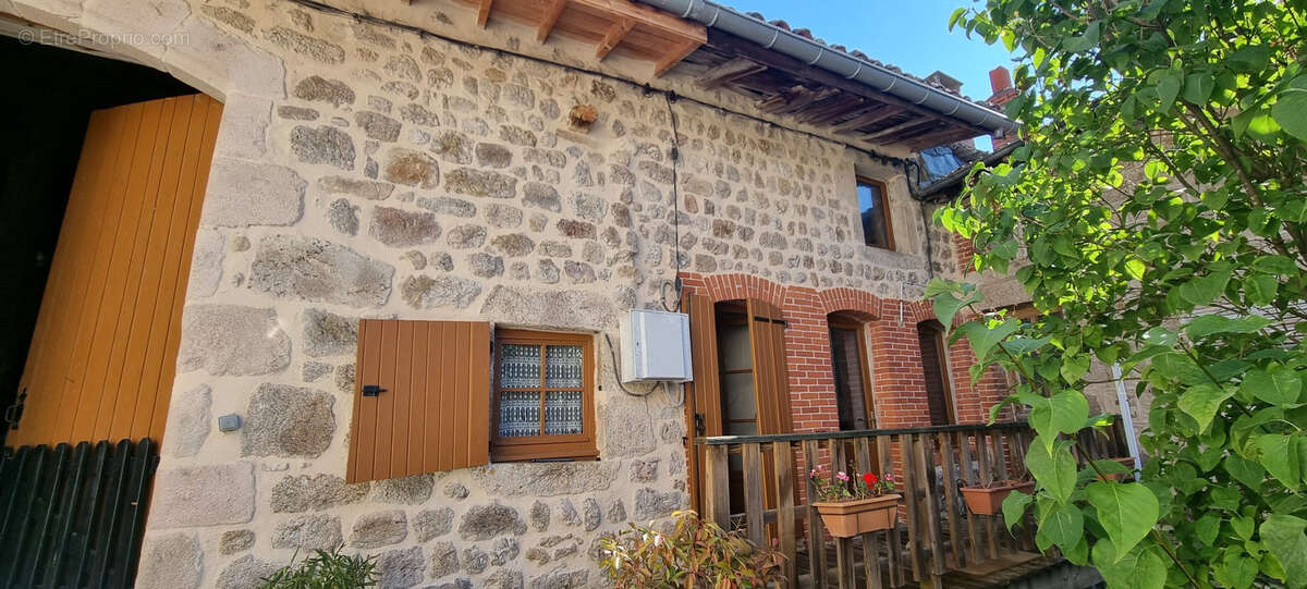 Maison à ESTIVAREILLES