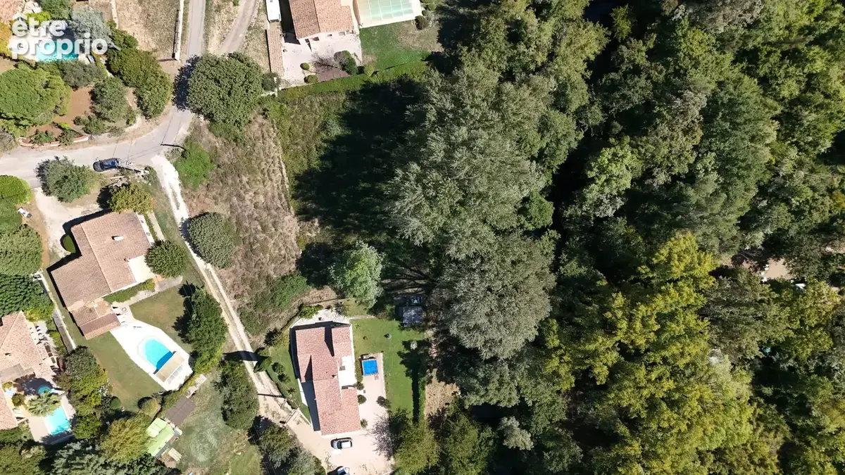 Opportunité Rare à Carcès : Terrain à Bâtir de 1 000 m2 - photo 6
