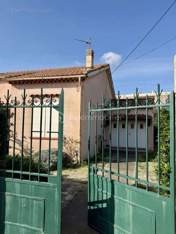 Maison à SIX-FOURS-LES-PLAGES