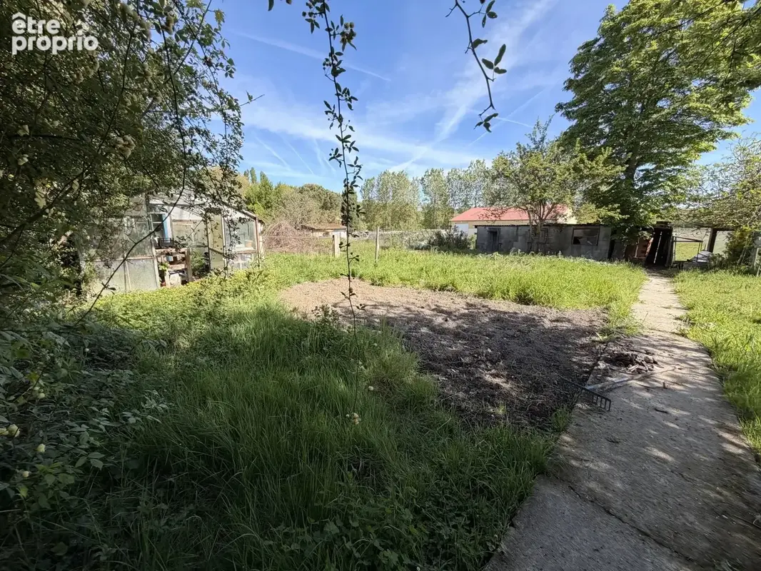 Terrain constructible de 565 M² - photo 5