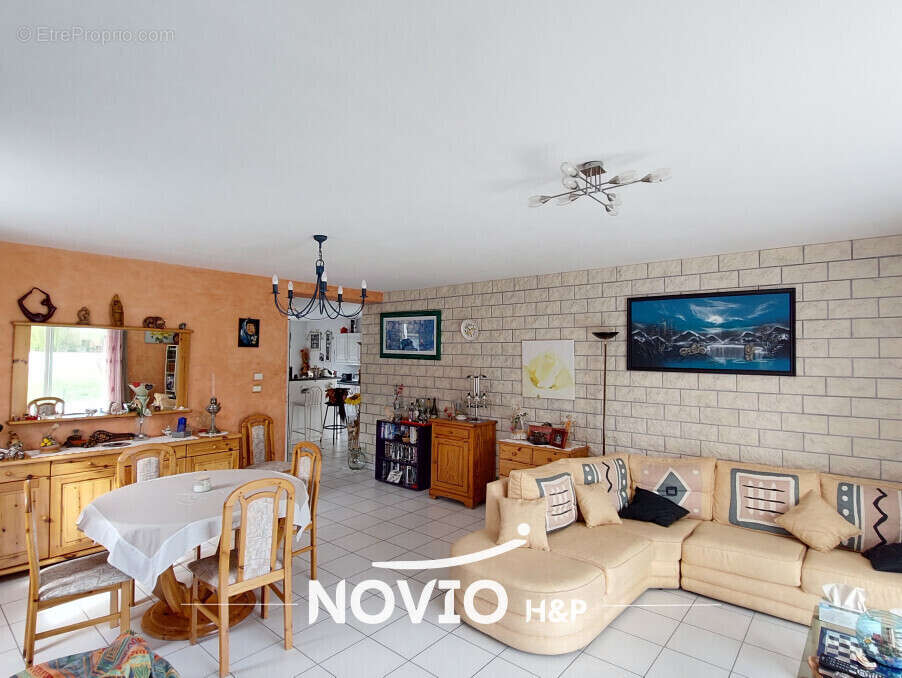 Maison à COLOMBIERS