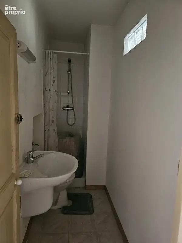 MAISON DE VILLE DE 63 M2 à rénover avec jardin - photo 4