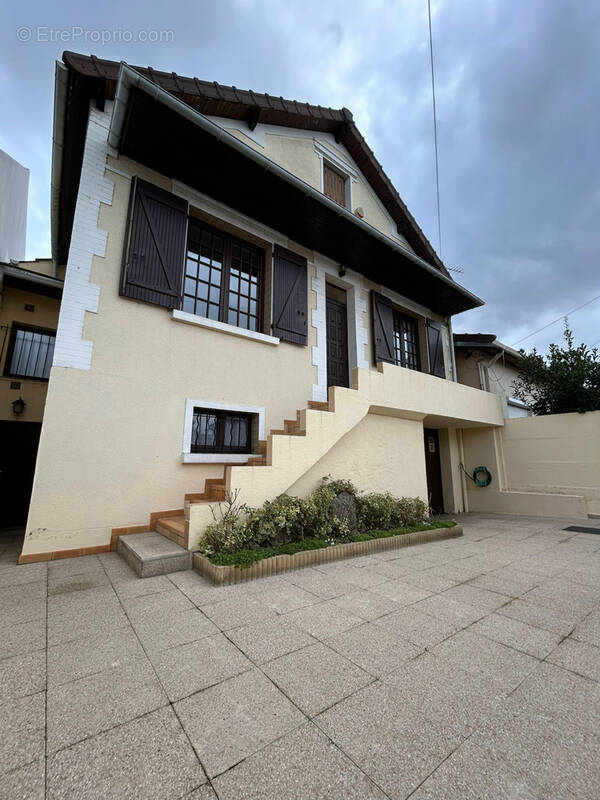 Maison à DRANCY