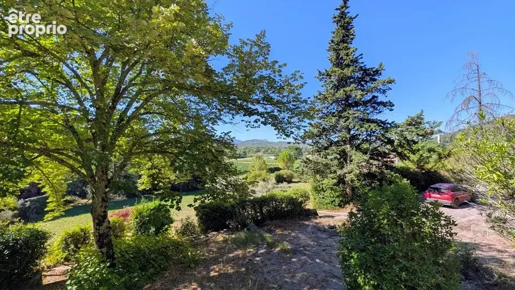 LE VAL villa à rénover sur 19.430m² de terrain - photo 14