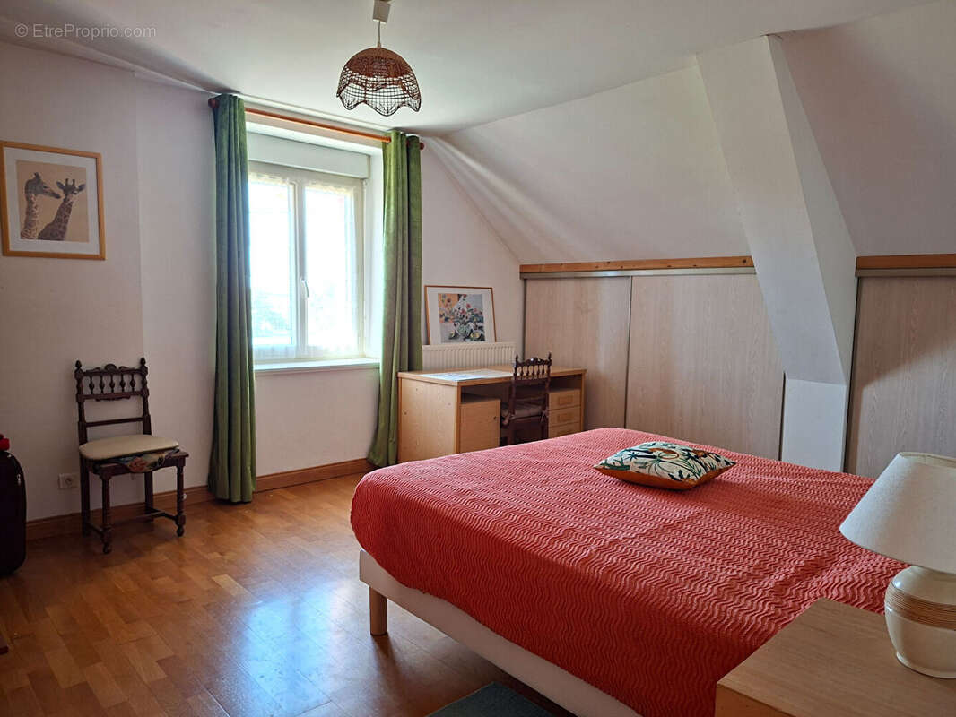 Maison Bais 6 pièce(s) 196 m2 - 4884m² de terrain - 5 chambres - photo 13