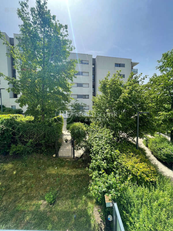 Appartement à SAINTE-FOY-LES-LYON