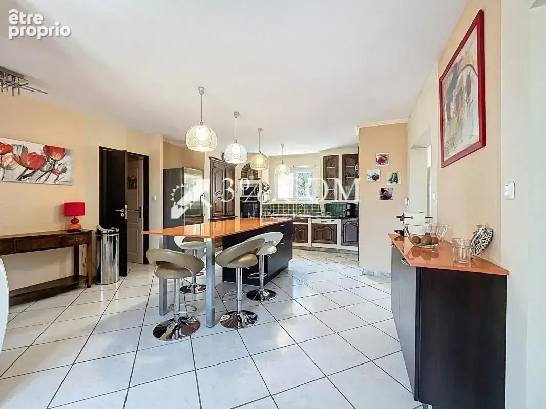 Très belle maison 200 m2 avec piscine sur parcelle de 3038 m - photo 7