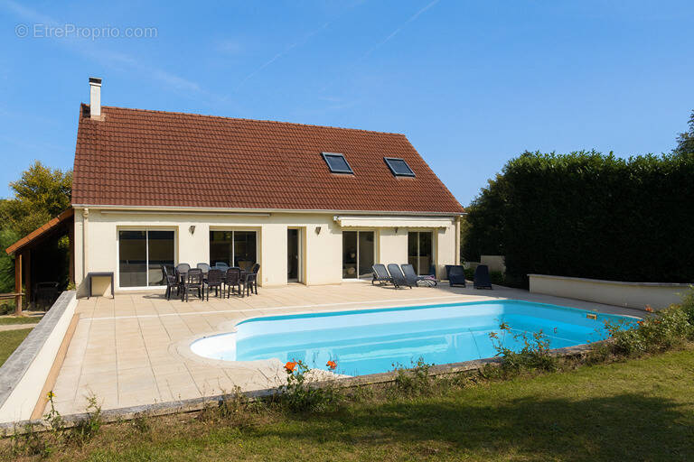 Maison à VERT-EN-DROUAIS