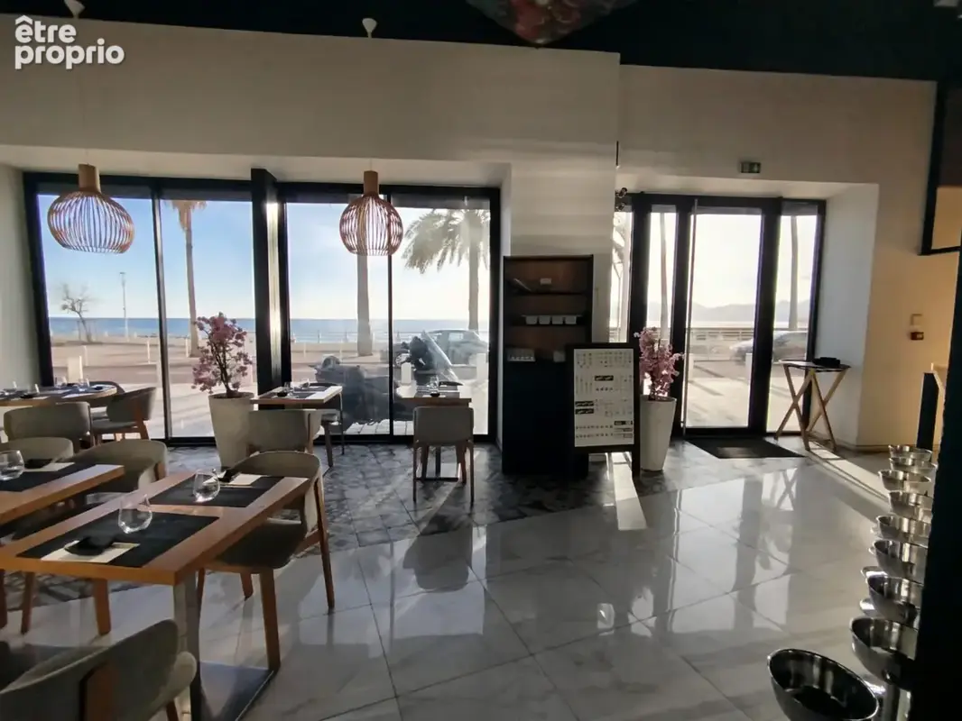 À Vendre : Fonds de Commerce Grand Restaurant avec Terrasse   Cannes, Face à la Mer - photo 4