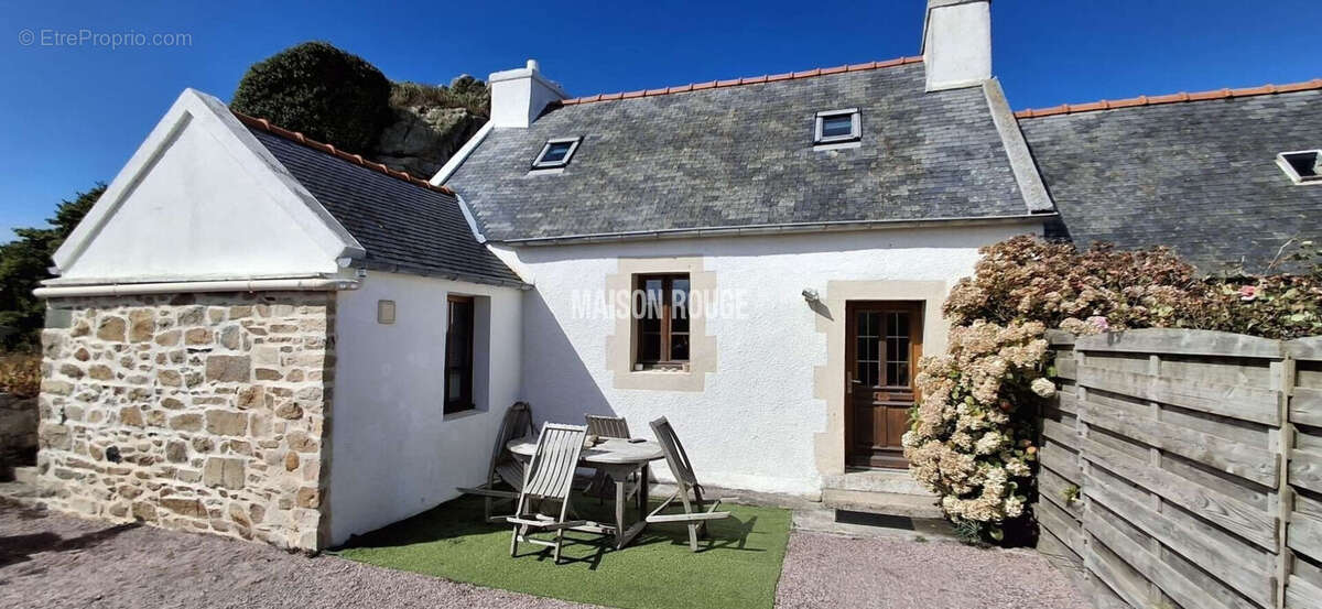 Maison à PLOUGRESCANT