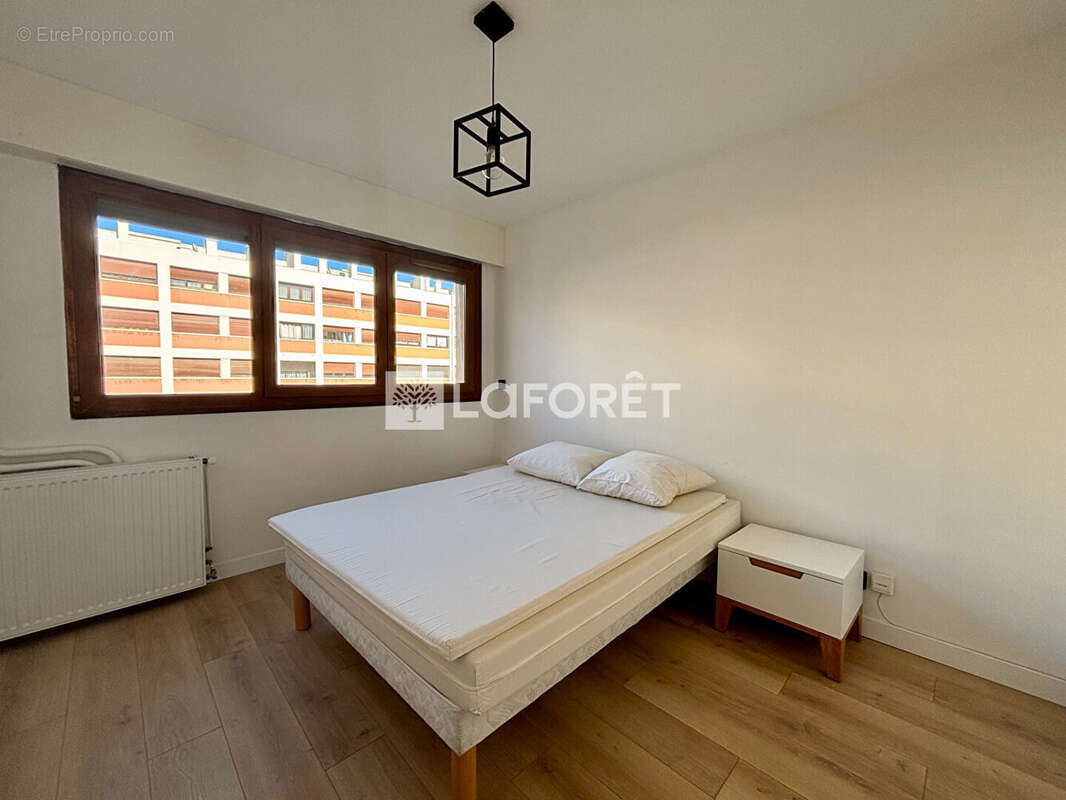 Appartement à MARSEILLE-2E