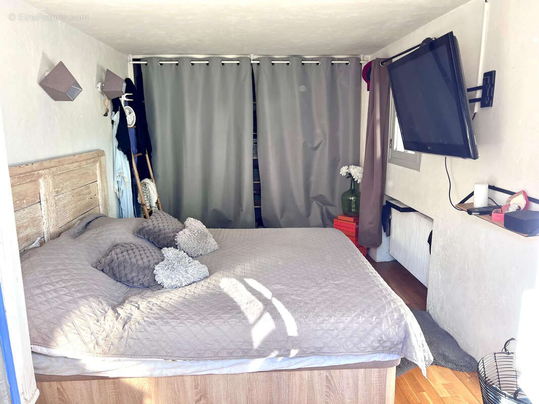 Appartement à LA COLLE-SUR-LOUP