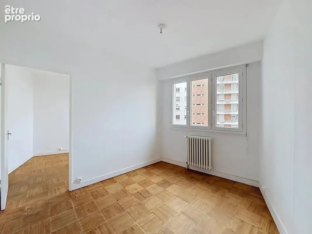 Vente appartement T2 - Busca / Port Saint-Sauveur - photo 2