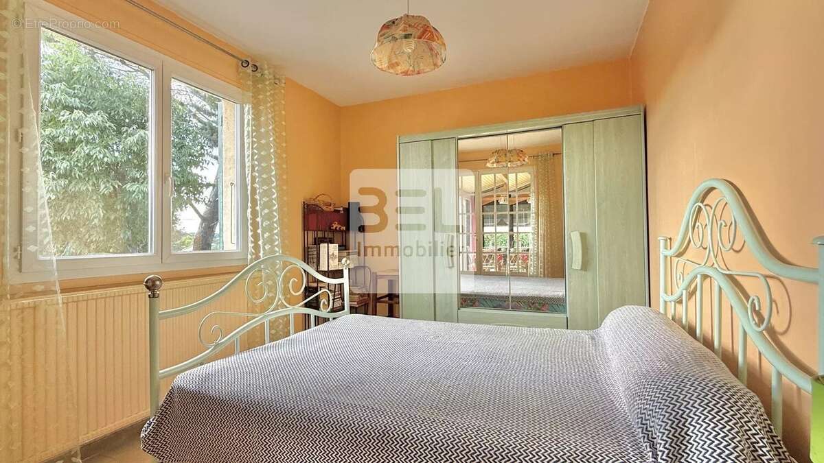 Maison à BAGNOLS-SUR-CEZE