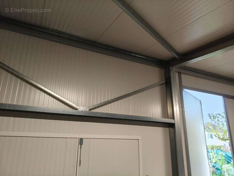 Commerce à CHUELLES