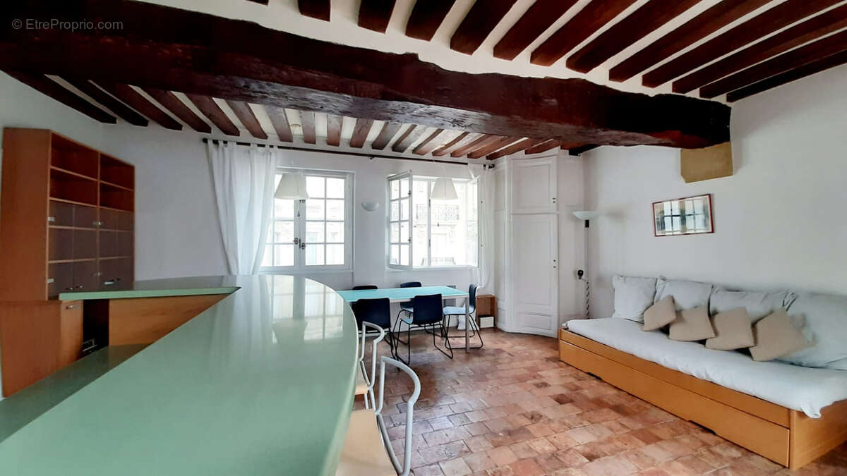 Appartement à PARIS-6E
