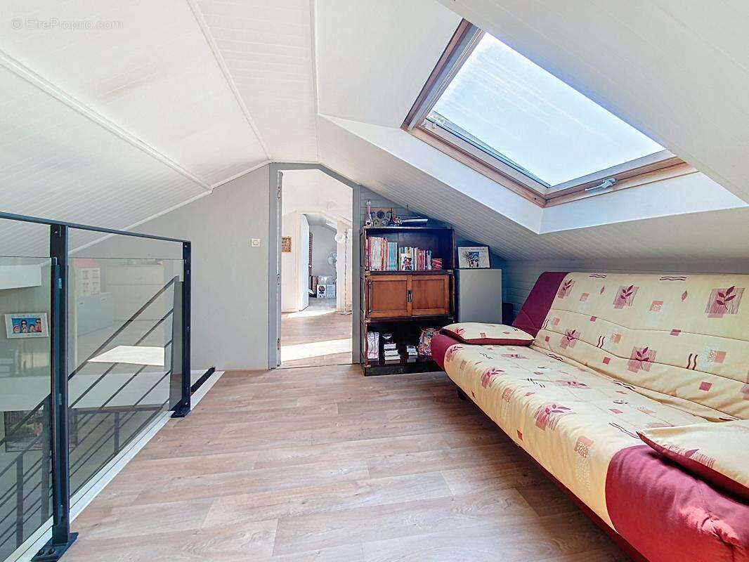 Maison à SAINT-SYMPHORIEN-D'OZON