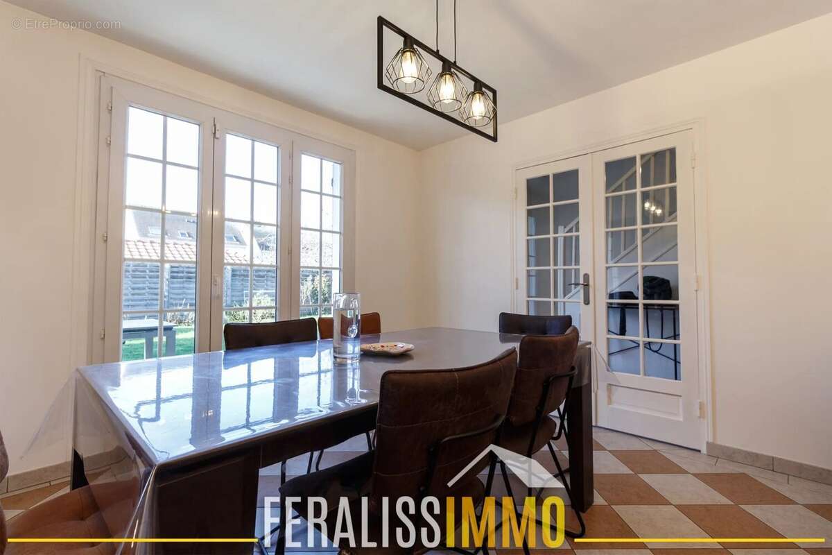 Maison à SAINT-OUEN-L'AUMONE