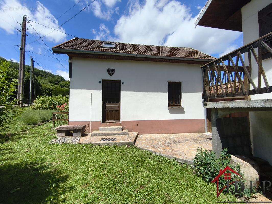 Maison à SERVANCE