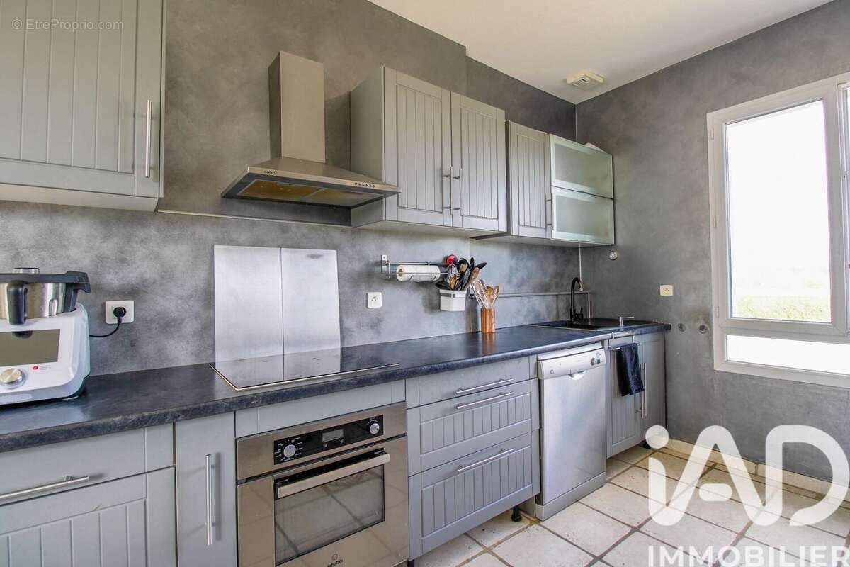 Maison 150 m² à Abbeville-La-Riviere  - photo 9