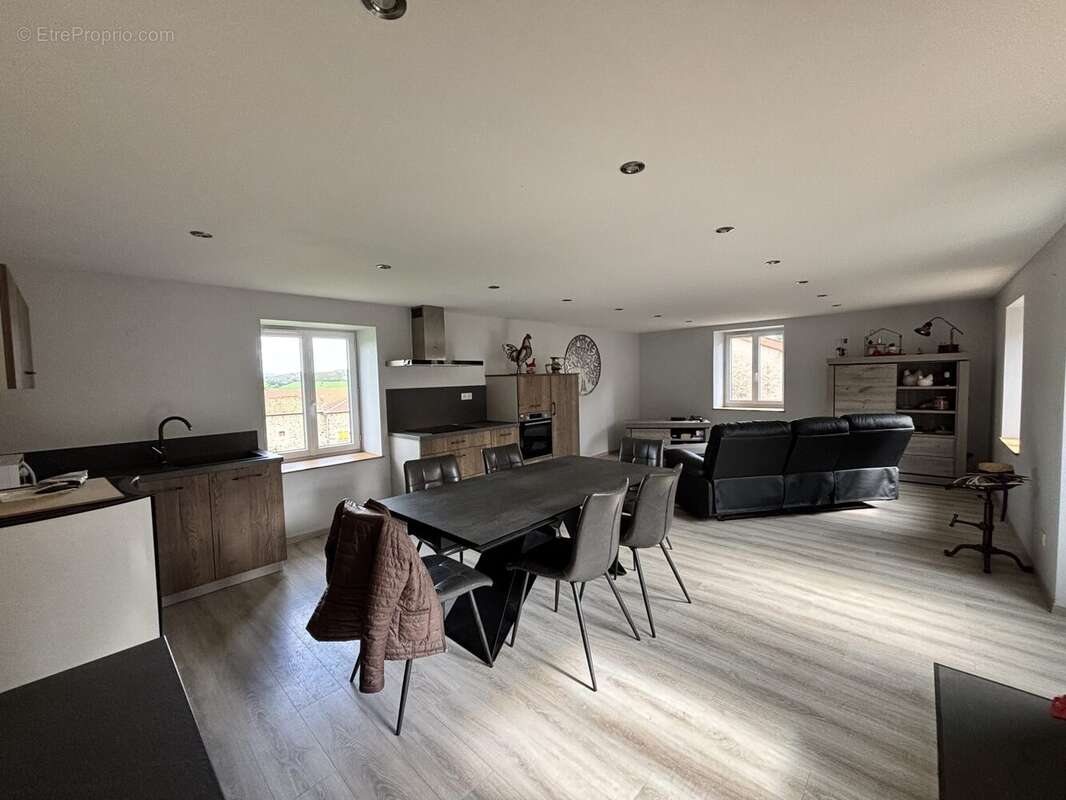 Maison à SAINT-PIERRE-LE-VIEUX