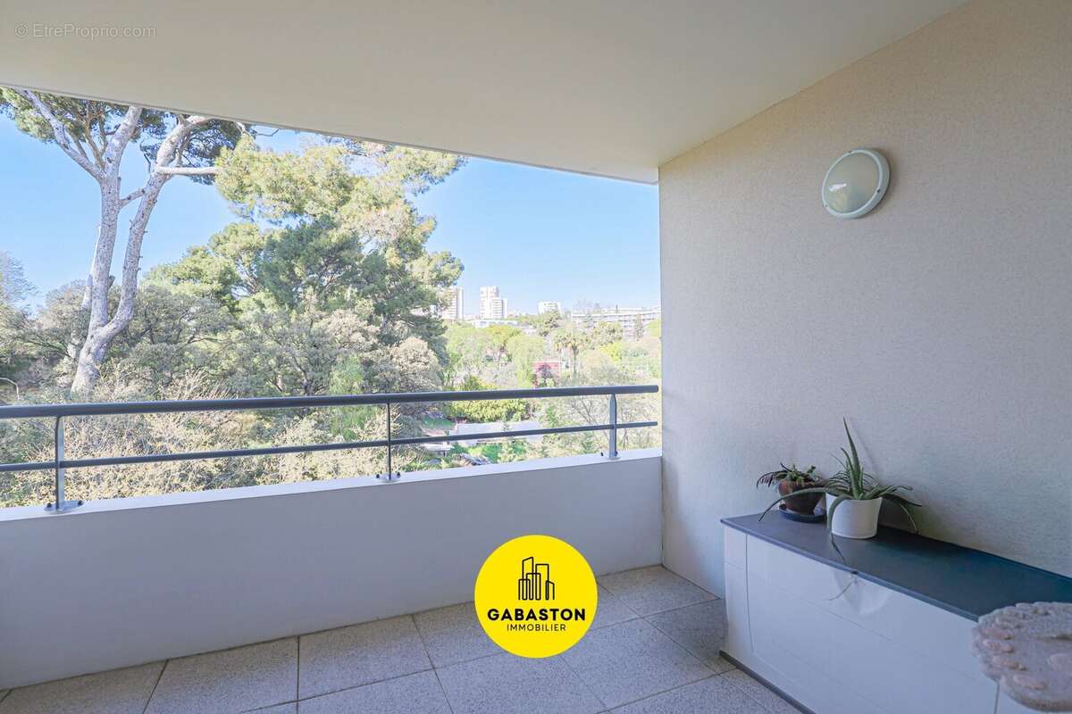 Appartement à MARSEILLE-12E