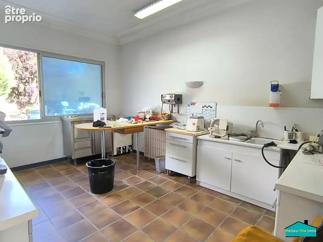 Local professionnel / habitation centre ville - photo 5