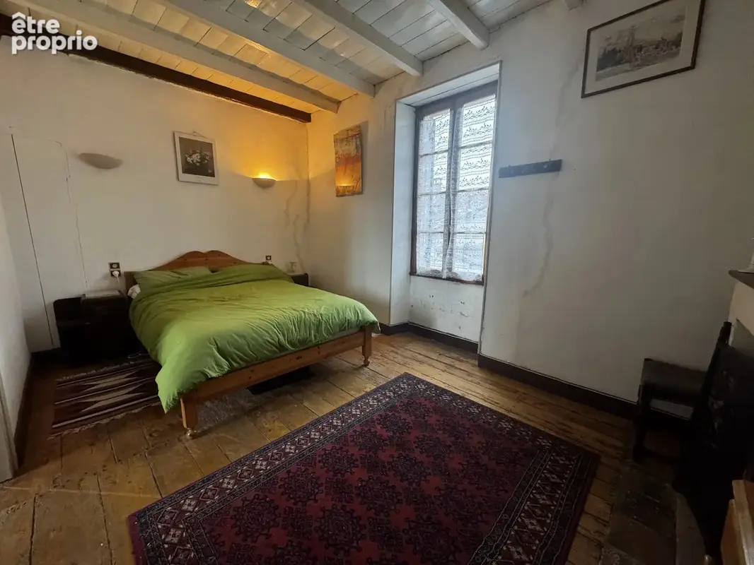Maison de caractère avec beau potentiel - Champagne-et-Fontaine - photo 15