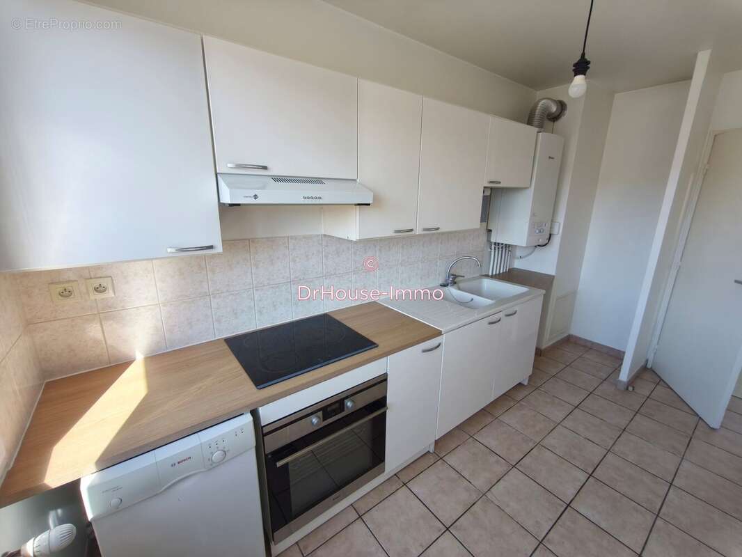 Appartement 74 m² à Clermont-Ferrand  - photo 2