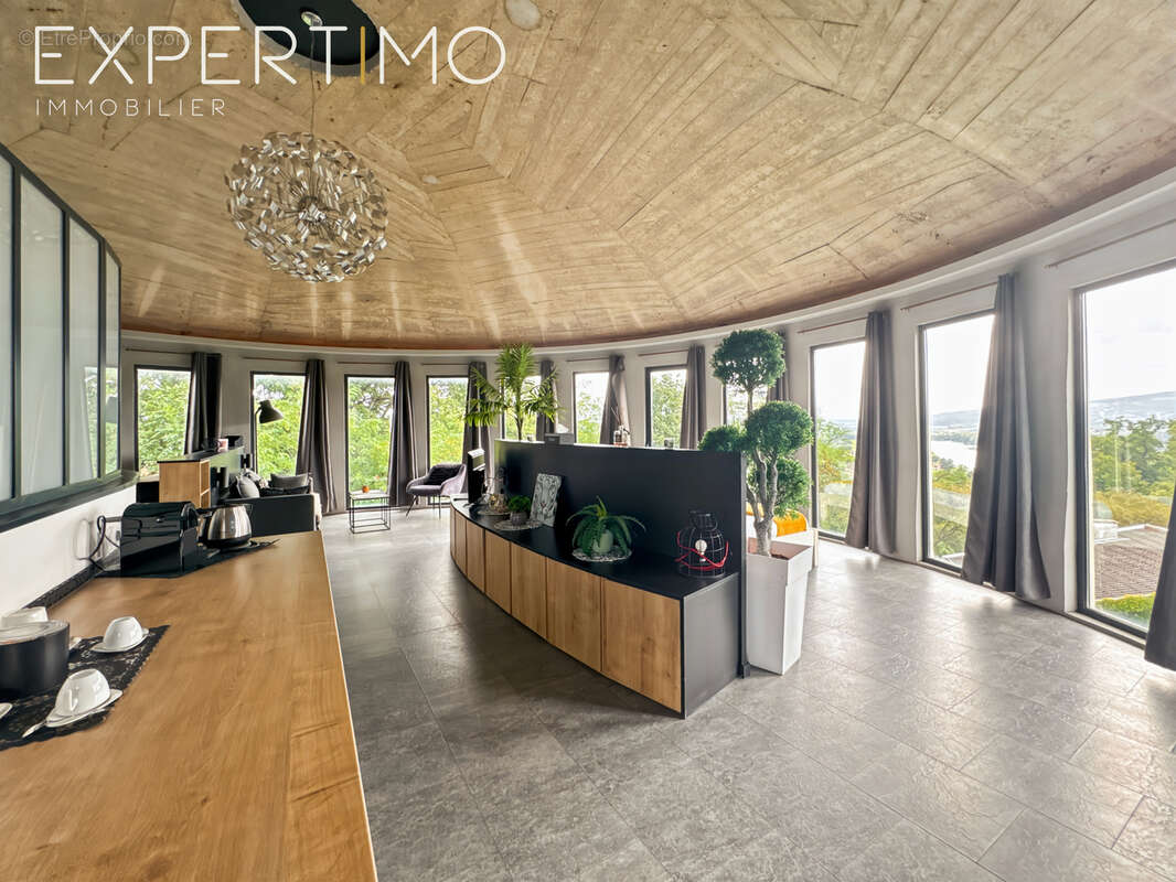 Appartement à TREVOUX