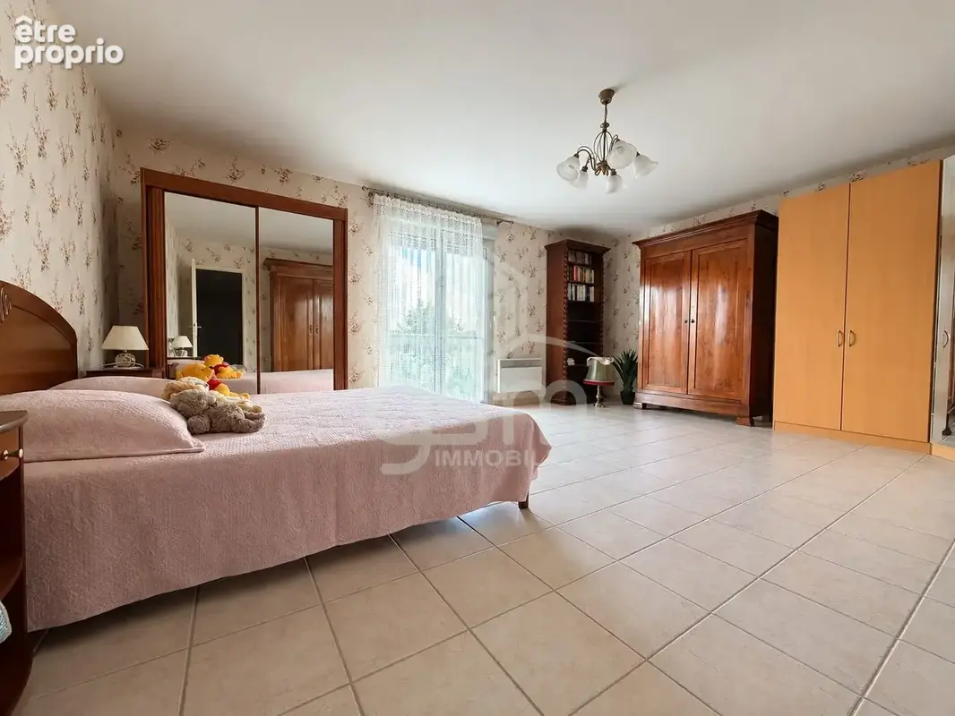 Maison 9 pièces 282 m² à vendre à Montbazon (37250) - photo 9