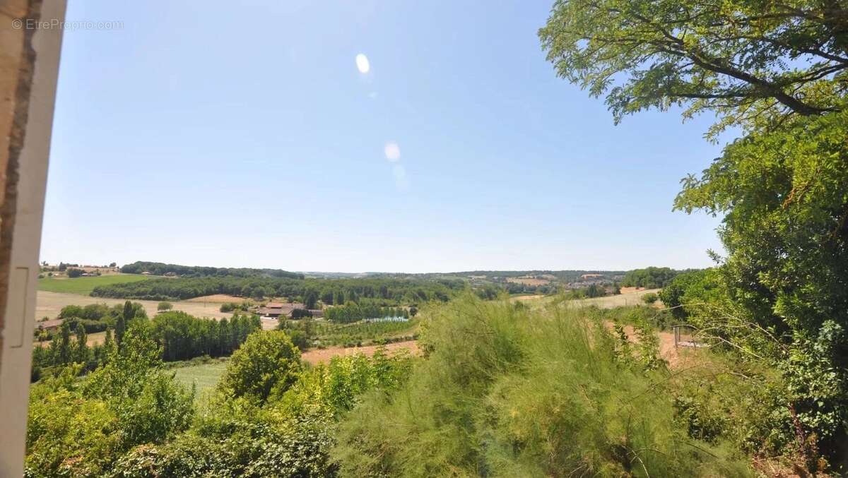 Maison à COURGEAC