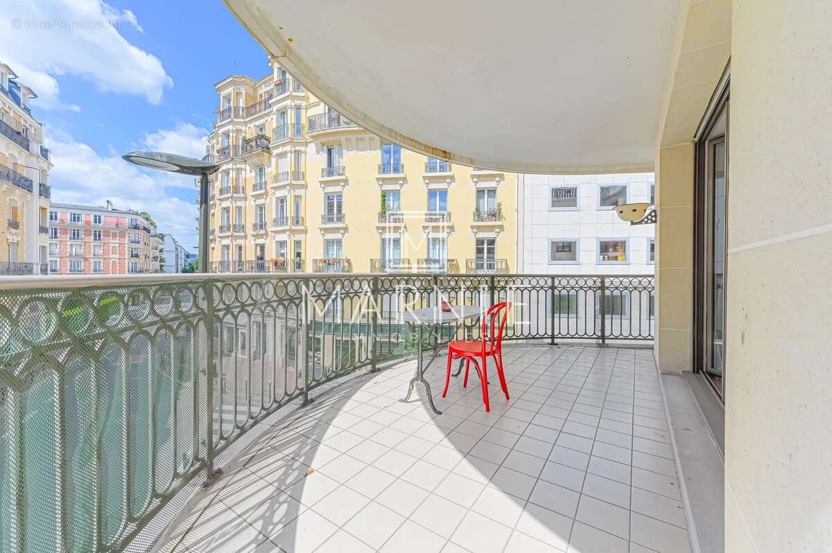 Appartement à LEVALLOIS-PERRET