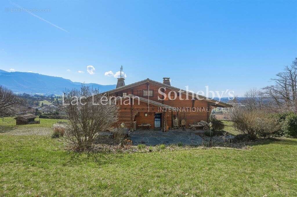 Chalet authentique avec vue panoramique – Propriété de 1,2 hectare - photo 16
