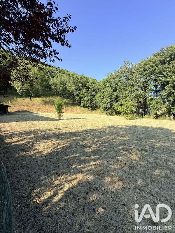 Terrain 2820 m² à Varen  - photo 4