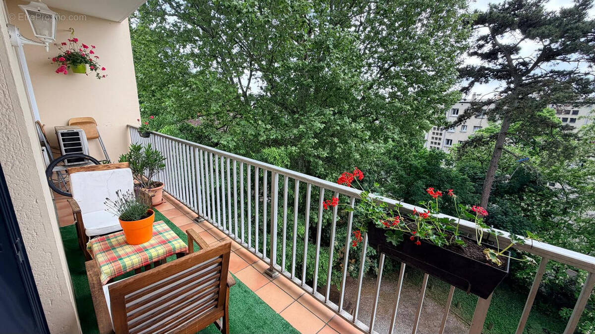 Appartement à OULLINS