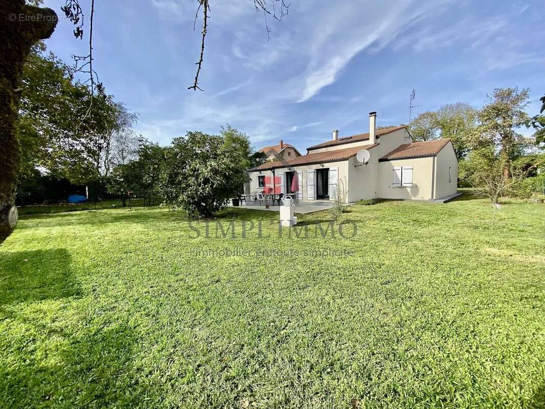 Maison à TONNAY-CHARENTE