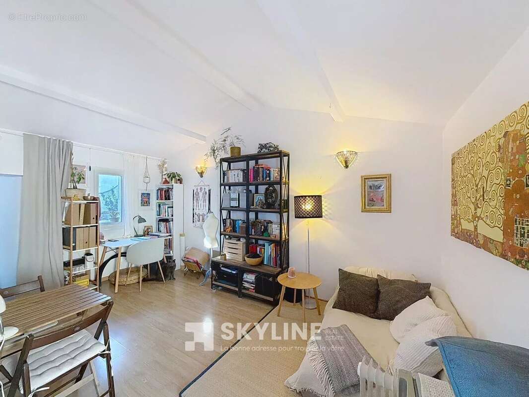 Appartement à MARSEILLE-2E